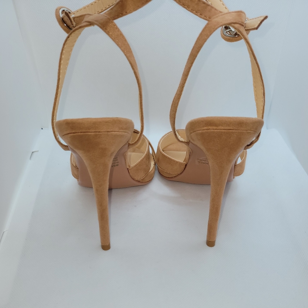 Sandals - Picture 2 of 3